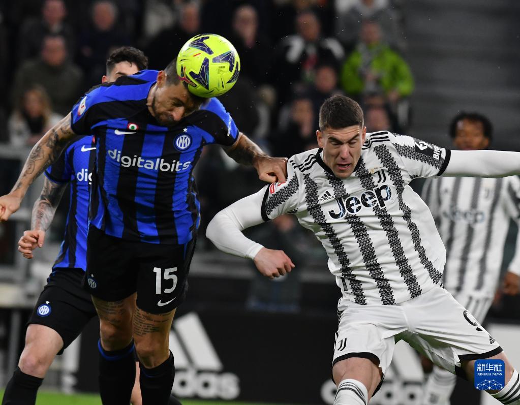 范晓冬：我知道的圈内料比球迷多多了，但我不会诋毁中国足球（范晓冬：掌握的圈内信息远胜球迷，但绝不抹黑中国足球）