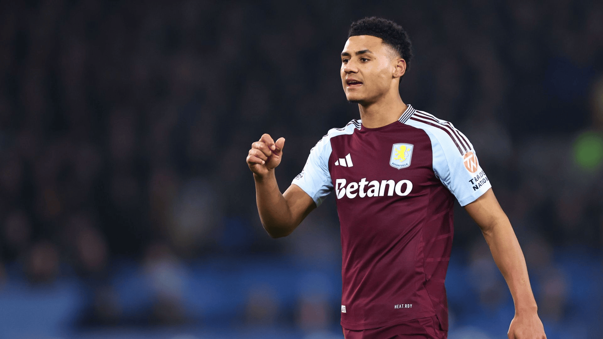 官方：穆西亚拉回归拜仁，并参加了球队今天的合练（拜仁官方：穆西亚拉归队，今日随队合练）