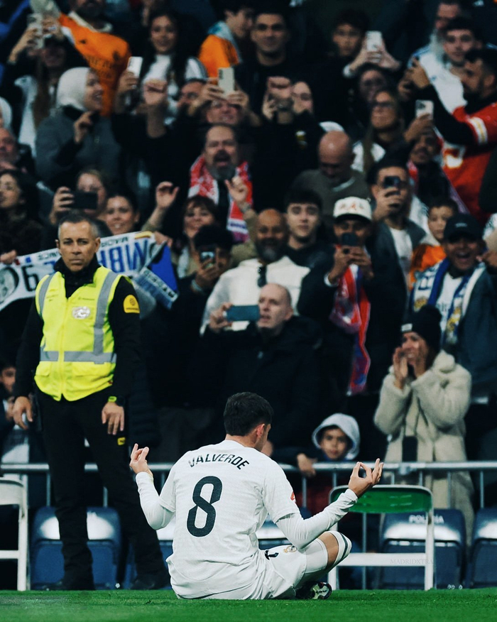 马卡：维尼修斯和皇马续约谈判远未达成，期限与年薪上有分歧（马卡报：皇马与维尼修斯续约受阻，双方在合同年限与薪资上意见不一）