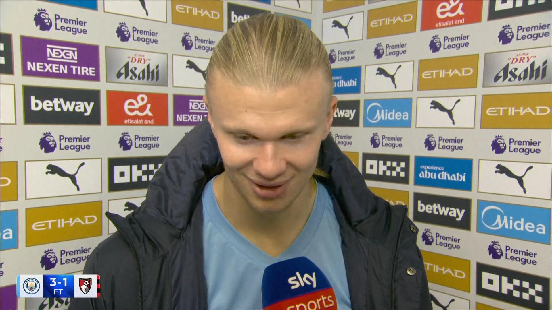 帕潘夸赞吉鲁：他不仅能进球还能防守，甚至还能客串门将（帕潘盛赞吉鲁：能进能防，还能客串门将）