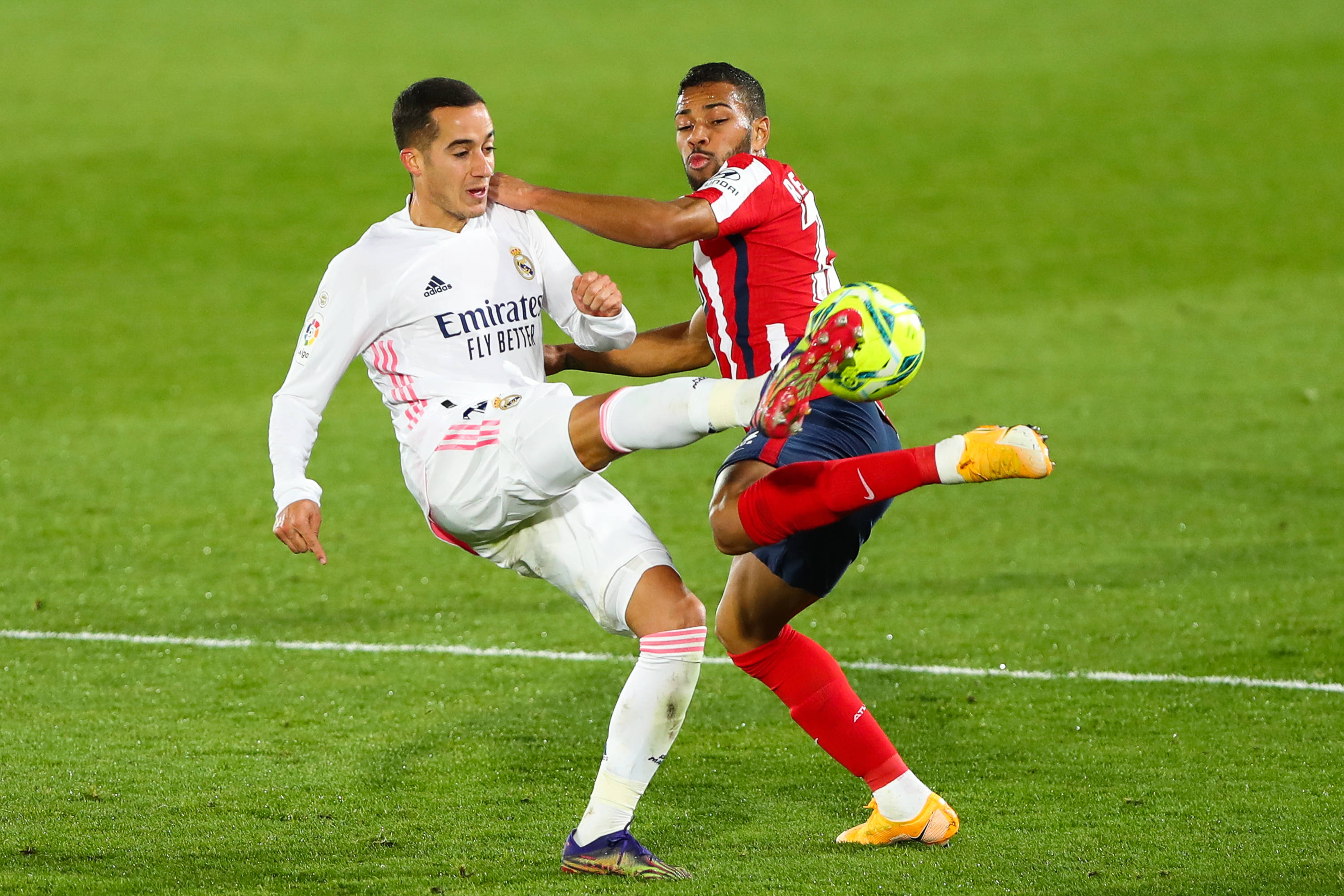 记者：纽卡正密切关注莱斯特城外租球员哈努斯，水晶宫也有意（记者：纽卡紧盯莱斯特城外租将哈努斯，水晶宫同样有意）