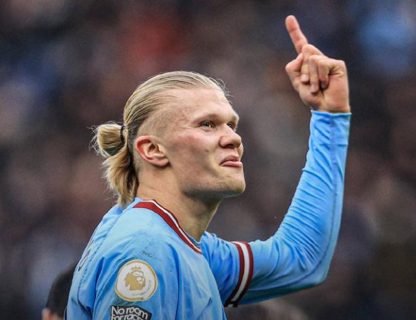 申花与津门虎历史共计交手47次，战绩为20胜17平10负（申花对津门虎交锋史： 47战20胜17平10负）